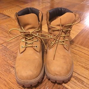 Timberland Winter Boots - Youth size 6M/ adult 7.5